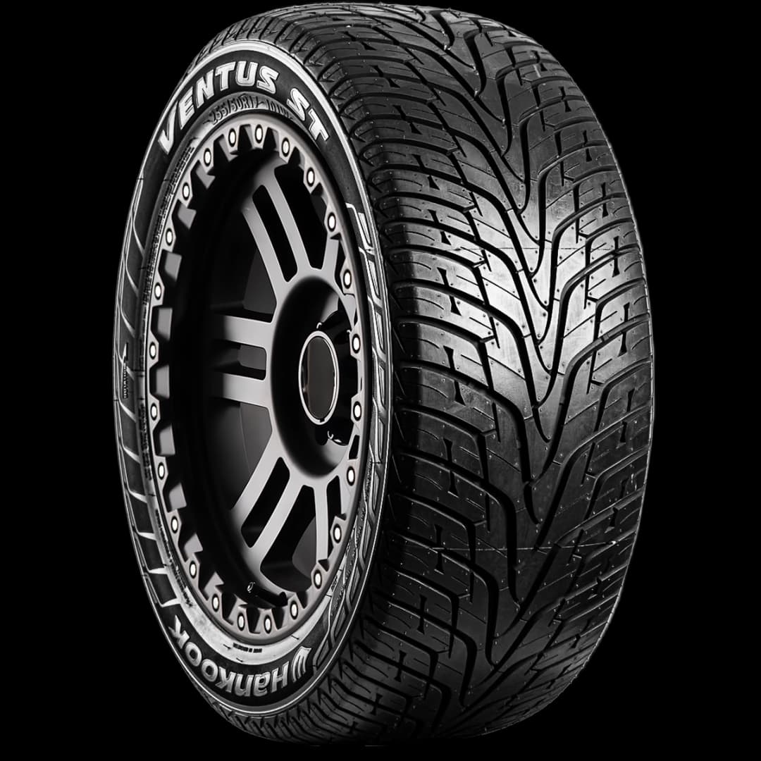 Hankook Ventus ST RH06 17" angled tire