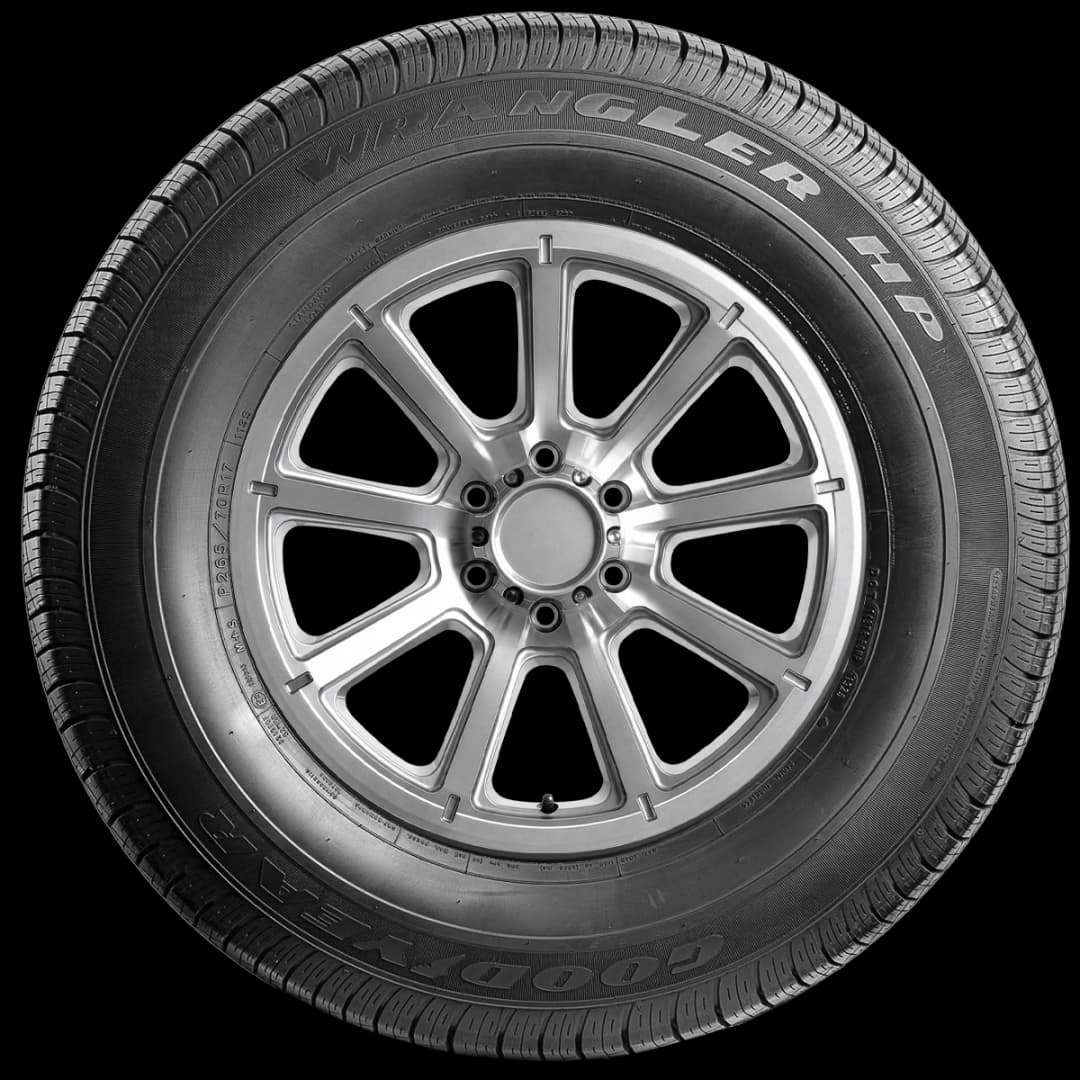 Goodyear Wrangler HP 17" side tire