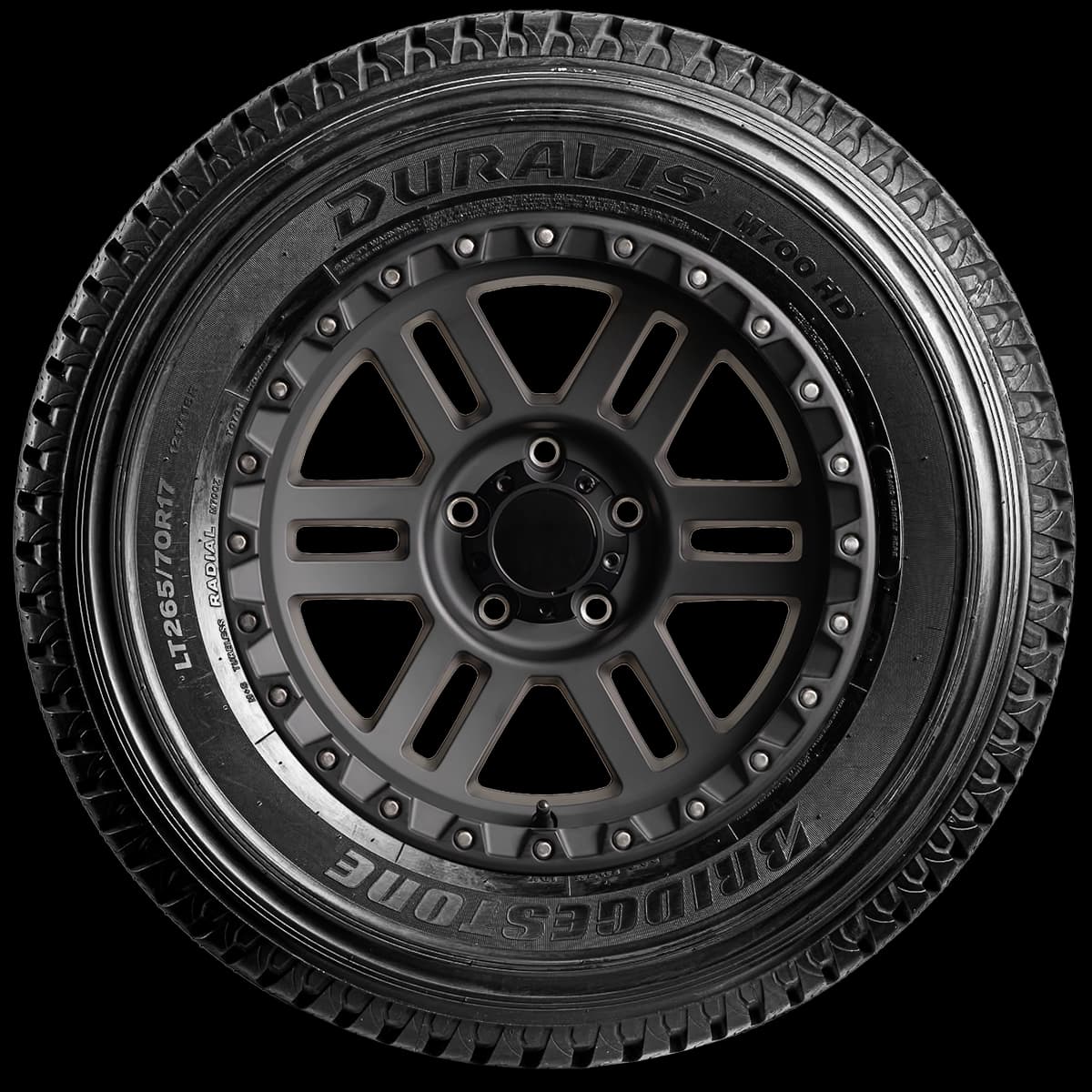 Bridgestone Duravis M700 17" side tire