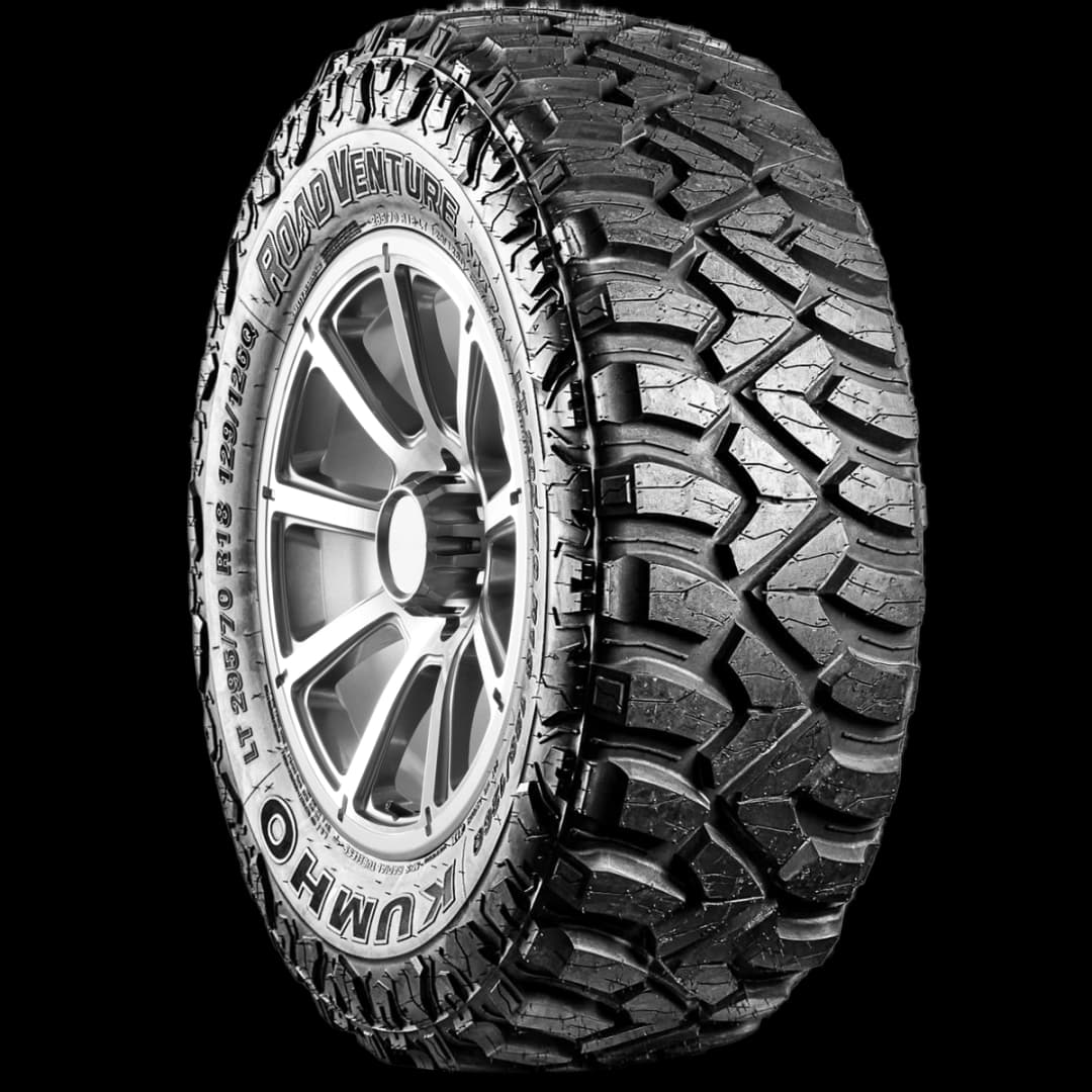 Kumho Road Venture MT KL71 17" angled tire