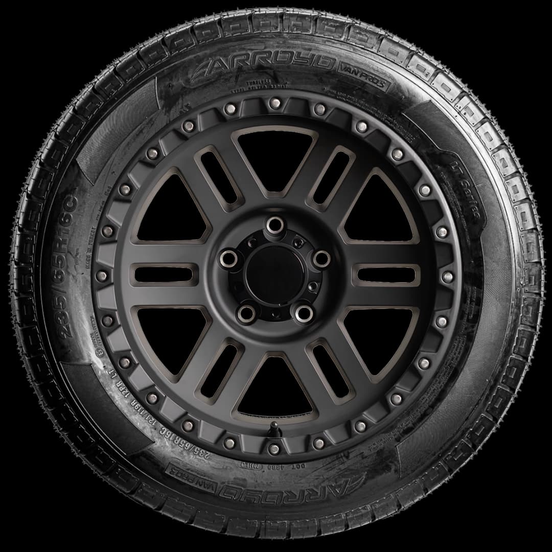 Pirelli Scorpion Winter 2 20" side tire