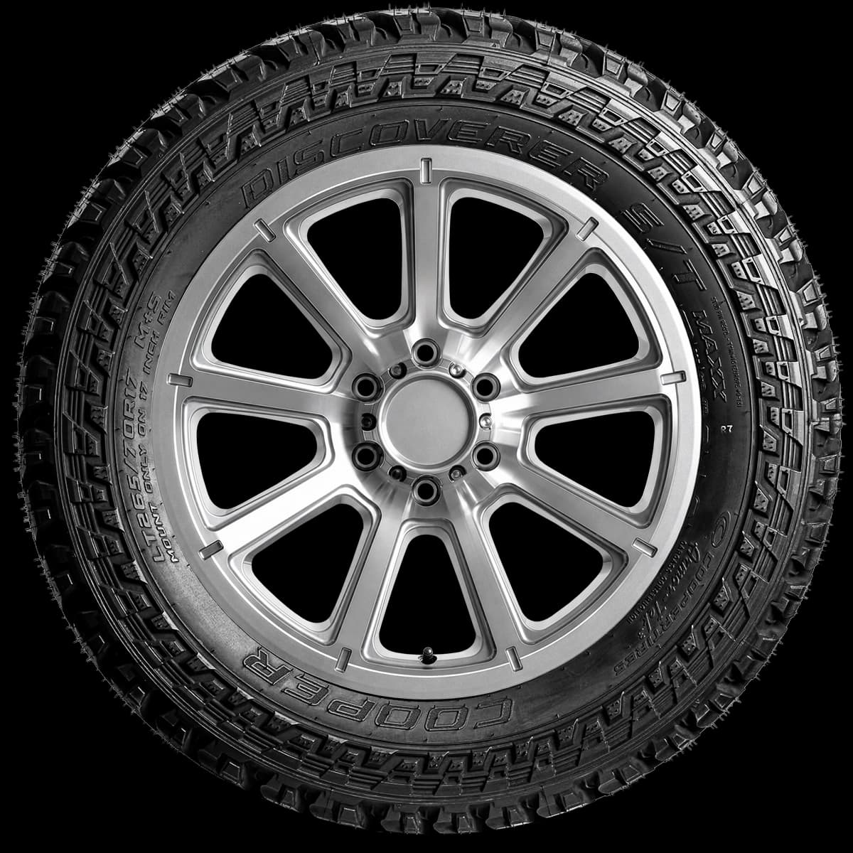 Cooper Discoverer S/T Maxx 17" side tire
