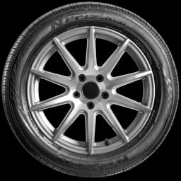 Nexen N Priz AH8 17" side tire
