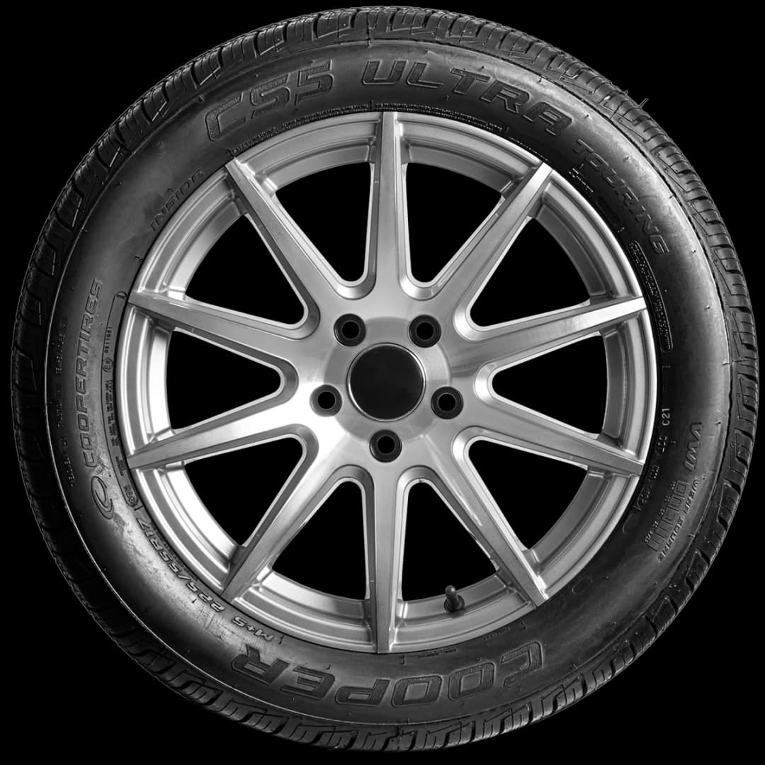 Cooper CS5 Ultra Touring 17" side tire