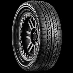 Pirelli SCORPION STR 17" angled tire