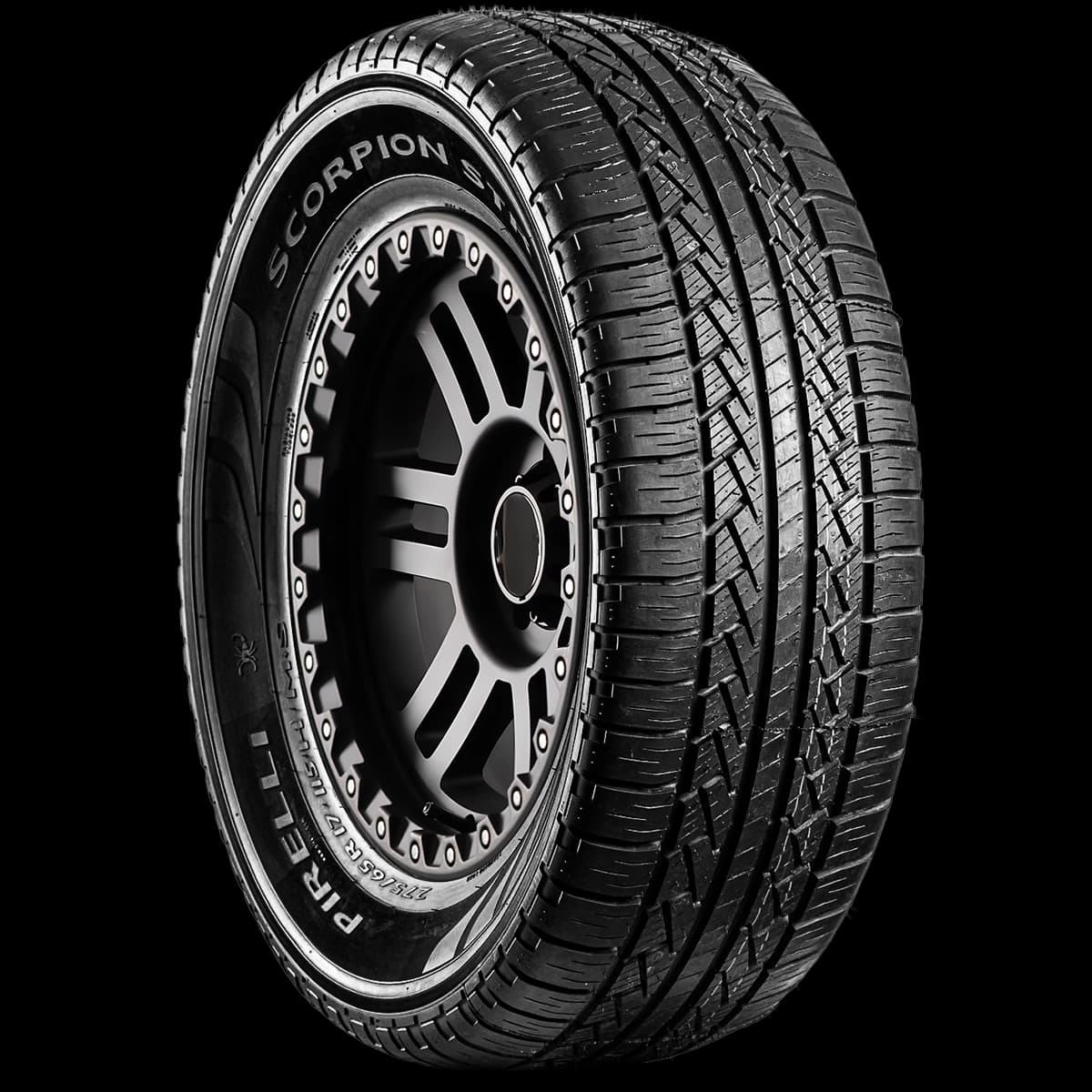 Pirelli SCORPION STR 17" angled tire