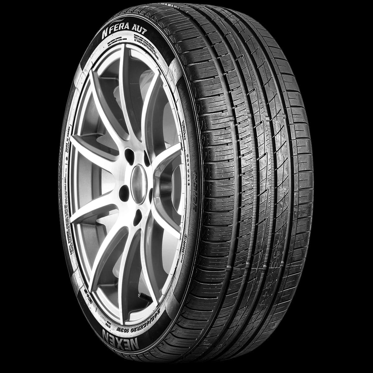 Nexen Nfera AU7 20" angled tire