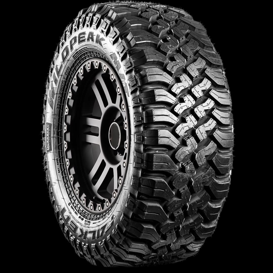 Falken Wild Peak M/T 17" angled tire