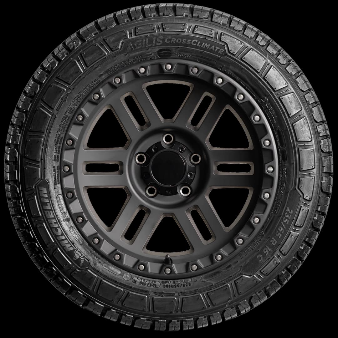 Michelin Agilis CrossClimate 17" side tire