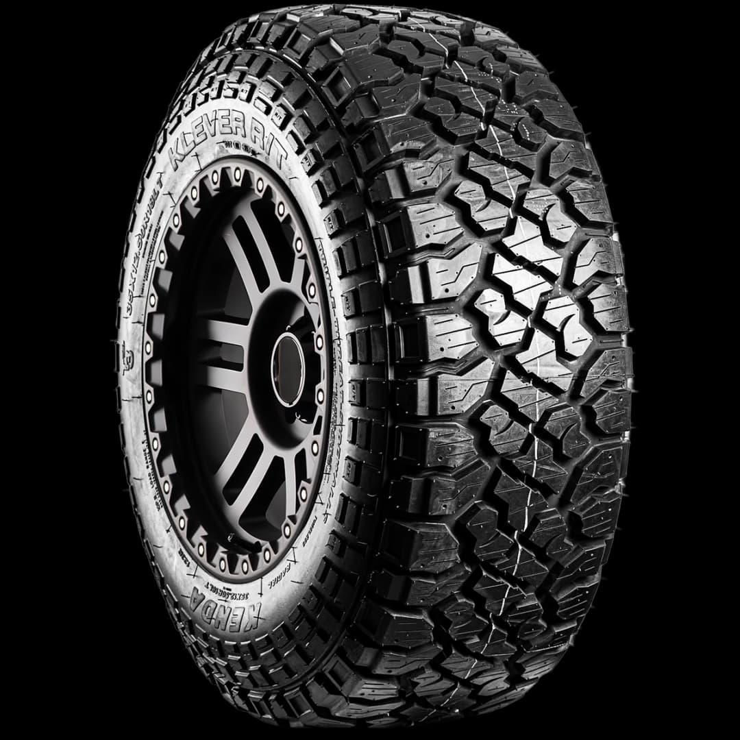 Kenda Klever R/T (KR601) 17" angled tire