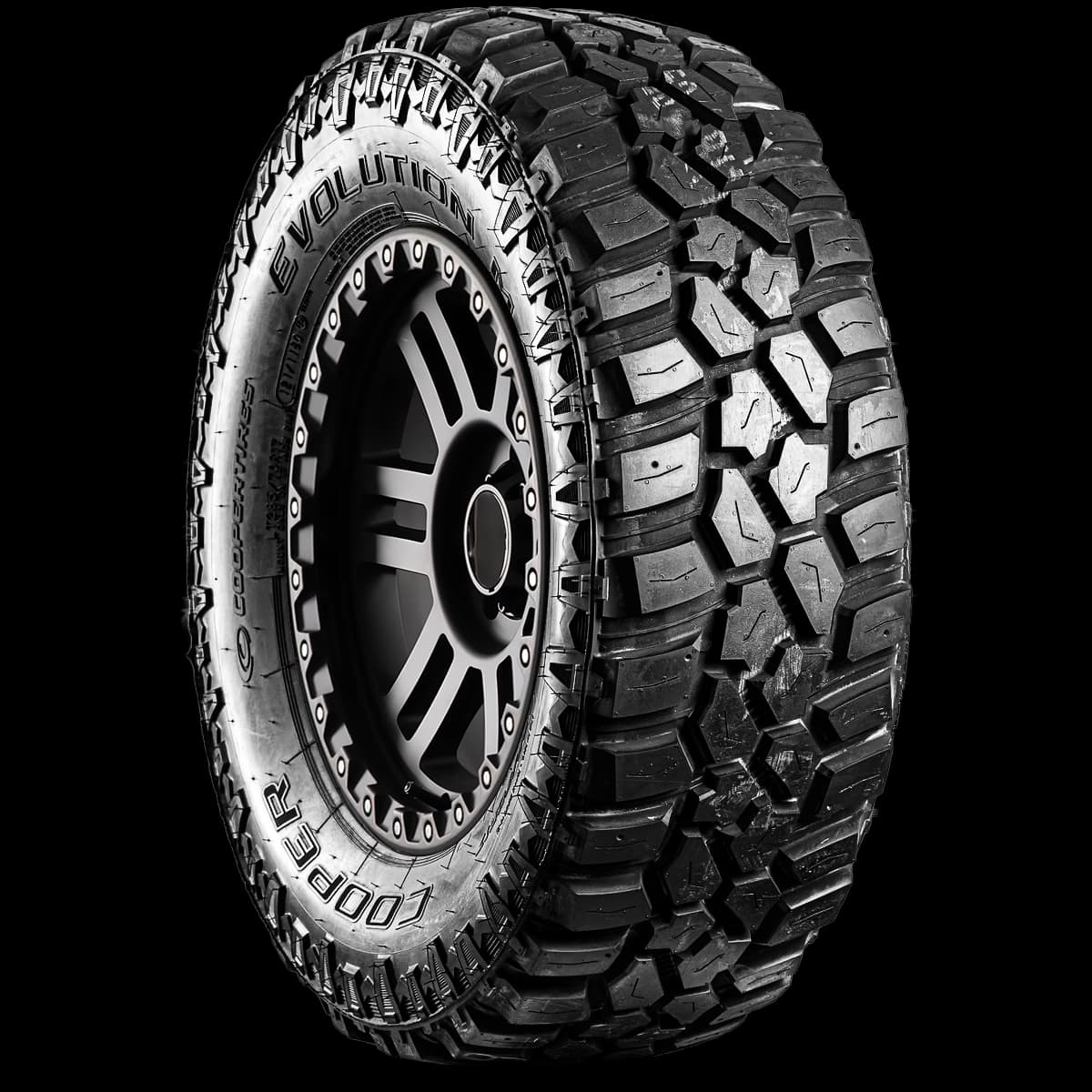 Cooper Evolution M/T 17" angled tire