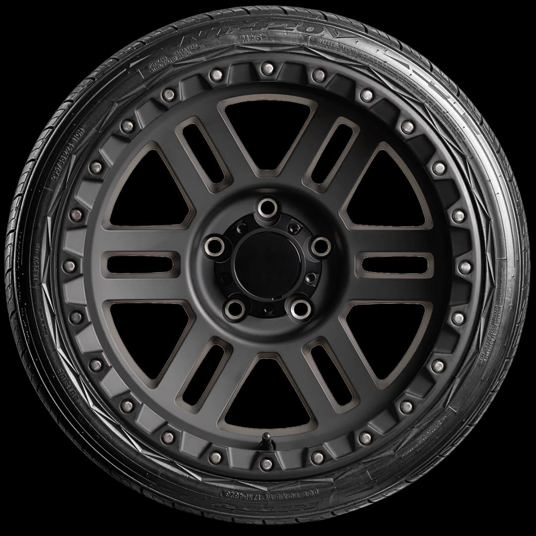 Nitto NT420V 20" side tire