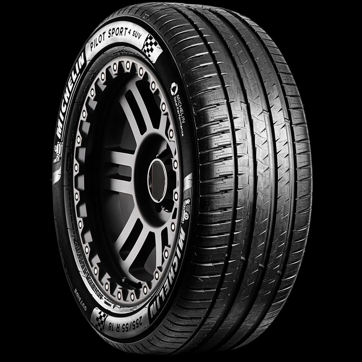 Michelin Pilot Sport 4 SUV 17" angled tire