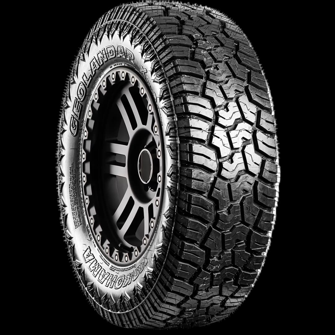Yokohama Geolandar X-AT 17" angled tire
