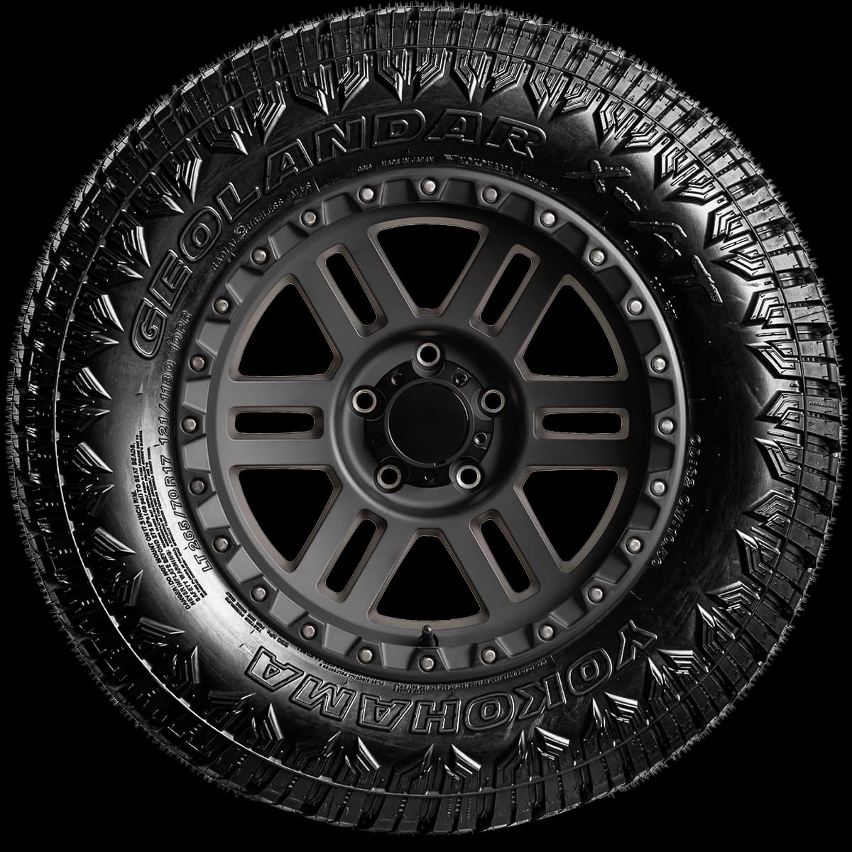 Yokohama Geolandar X-AT 17" side tire