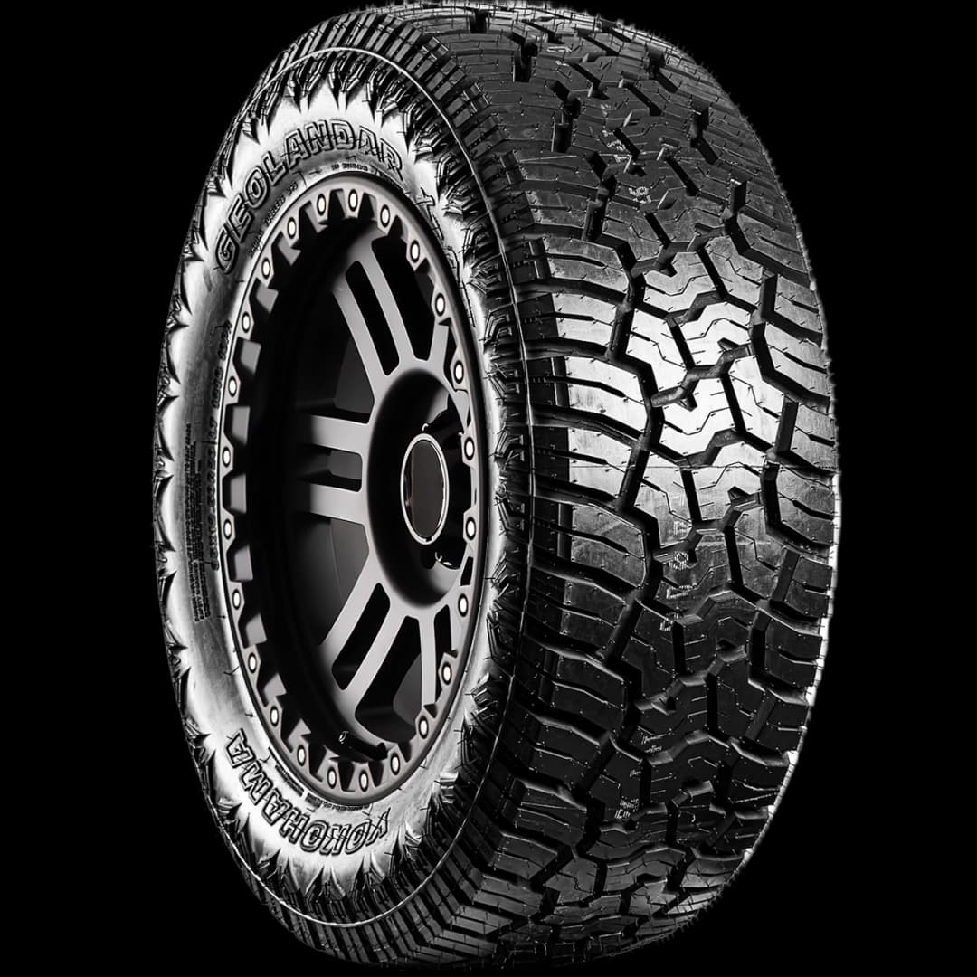 Yokohama Geolandar X-AT 20" angled tire