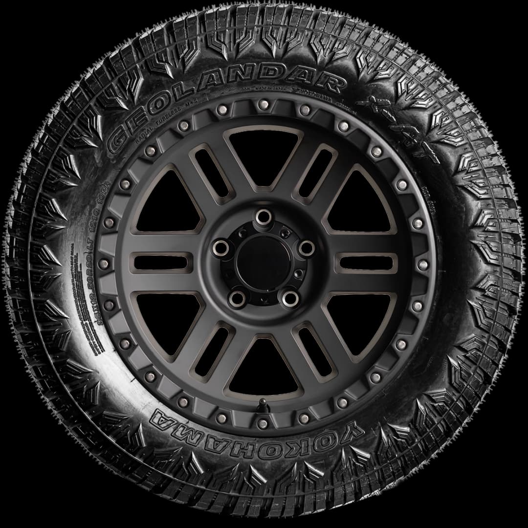 Yokohama Geolandar X-AT 20" side tire