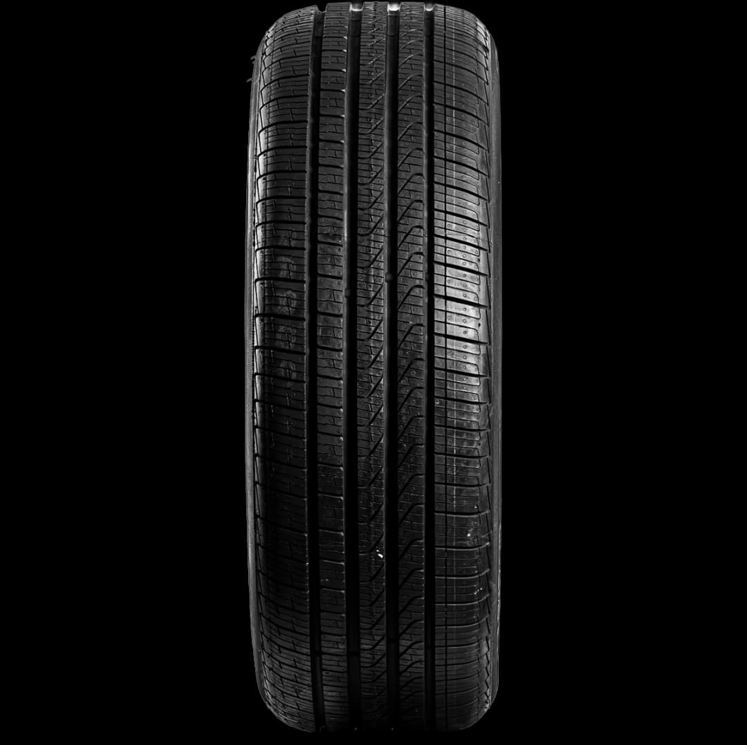 Pirelli Cinturato P7 AS+ 2 20" front tire