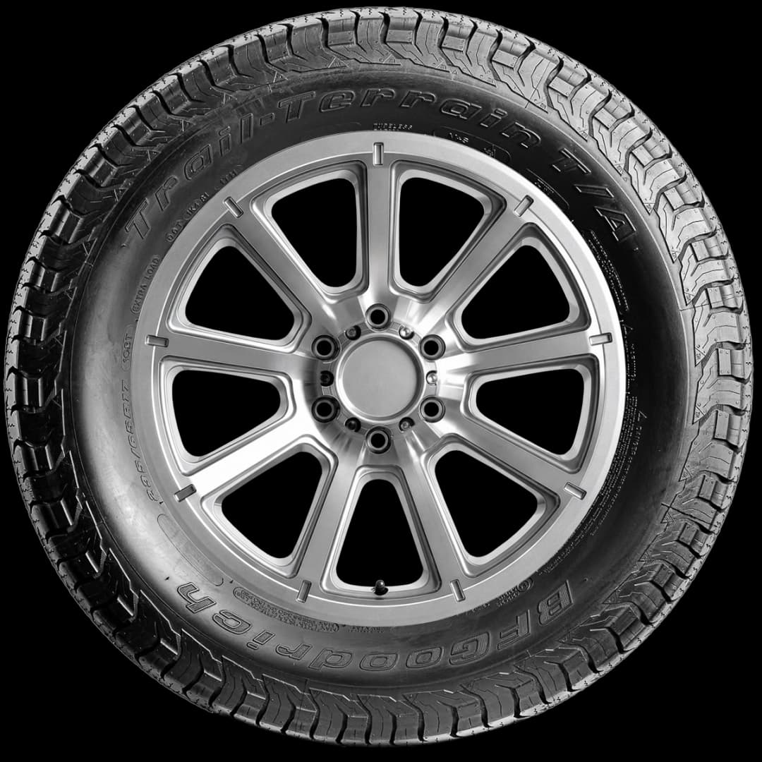 BFGoodrich Trail Terrain T/A 17" side tire