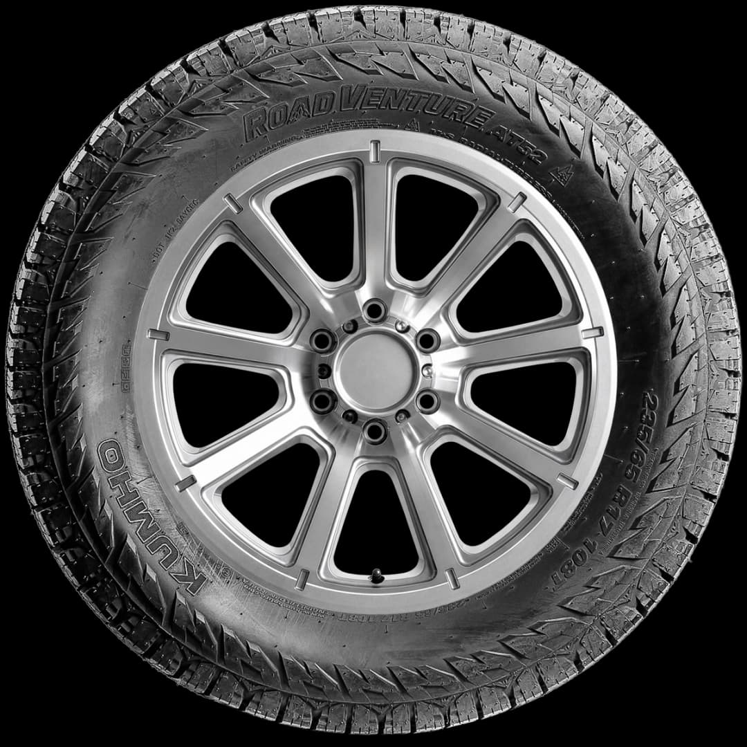 Kumho Road Venture AT52 17" side tire