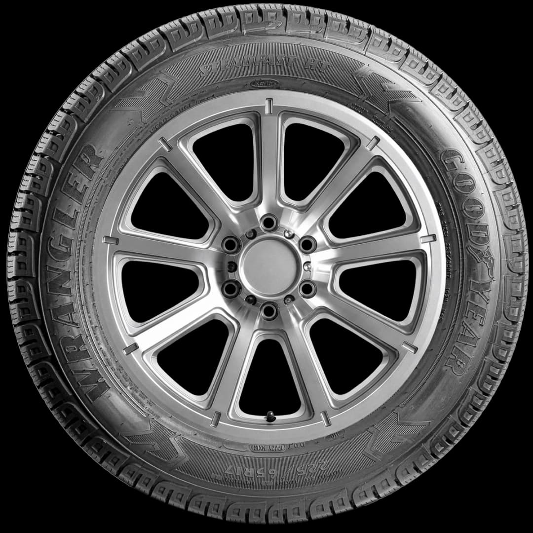 Goodyear Wrangler Steadfast HT 17" side tire
