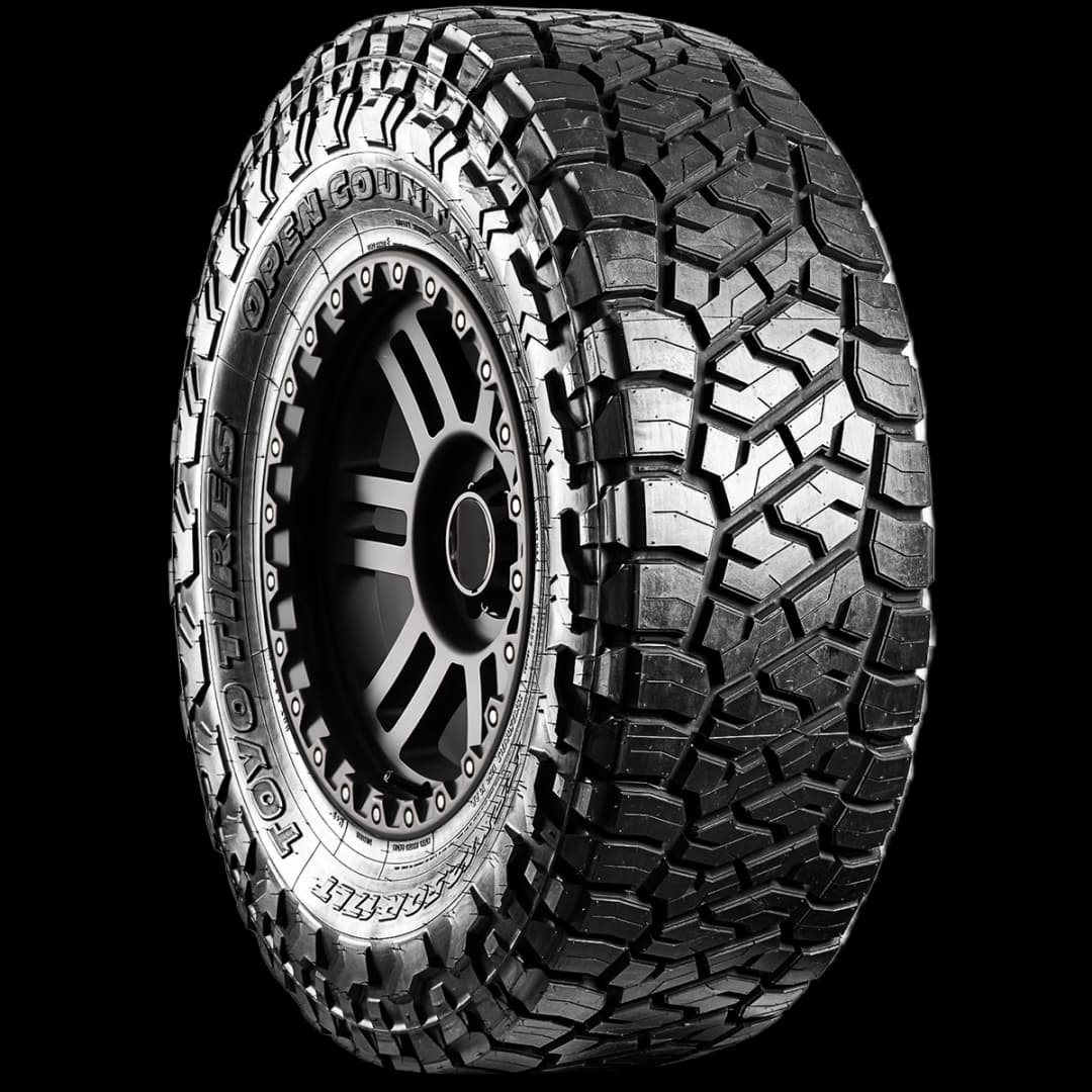 Toyo Open Country R/T Trail 17" angled tire