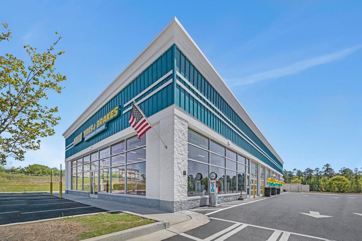 Store_2126 Tire Shop & Auto Repair in Statesboro (Freedom way), Georgia