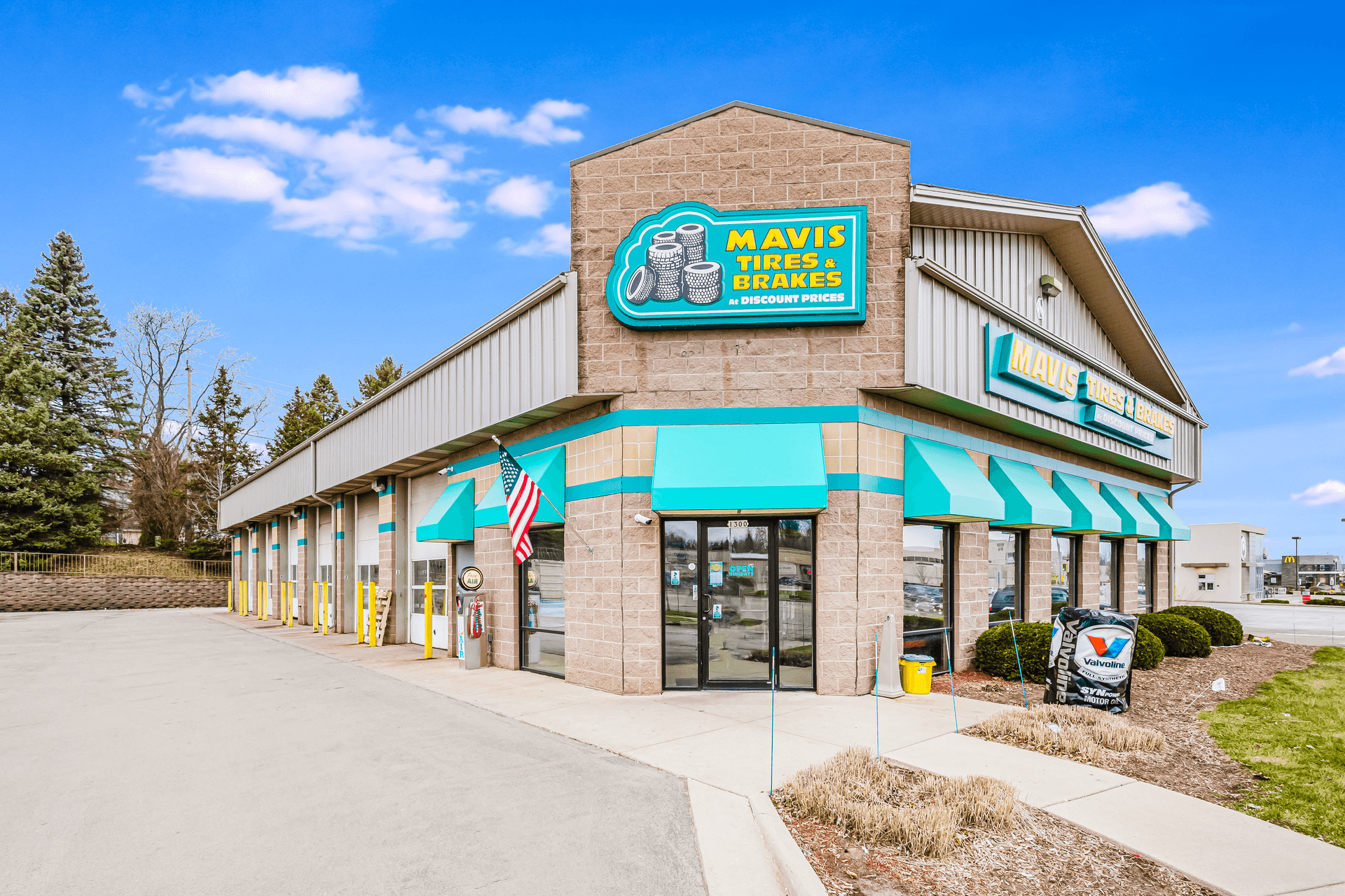 Store_1112 Tire Shop & Auto Repair in West Bend, Wisconsin